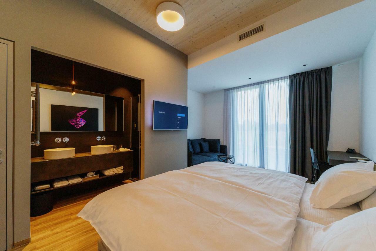 Wud Hotel 卢布尔雅那 外观 照片