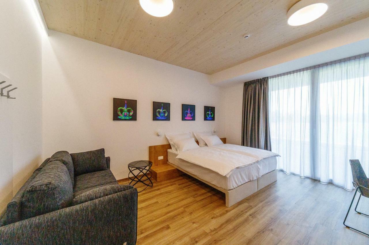Wud Hotel 卢布尔雅那 外观 照片